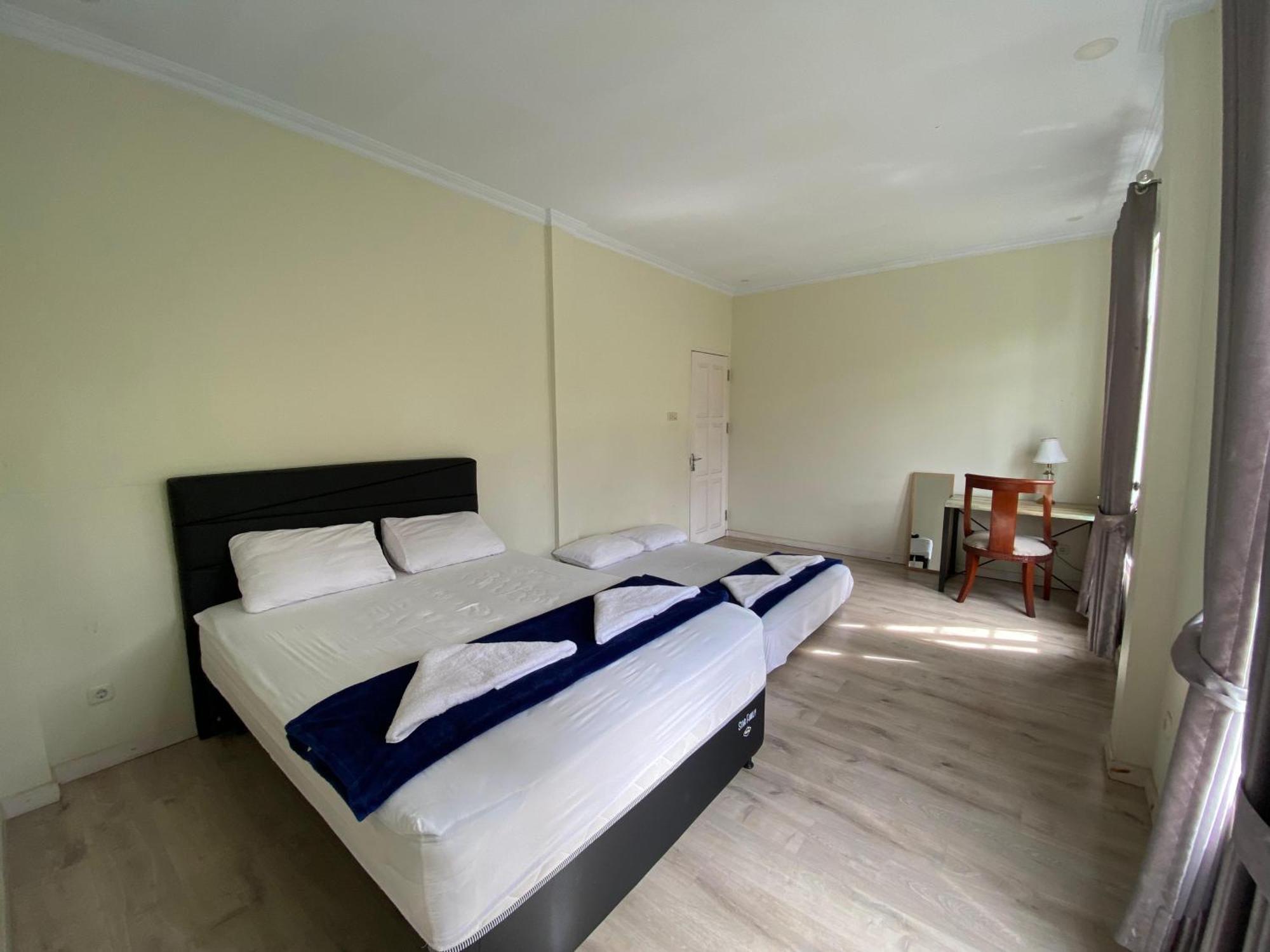 A Spacious Tropical 4 Bedrooms With Bathrooms Villa Marion Tomohon With The View Of Gunung Lokon Екстериор снимка